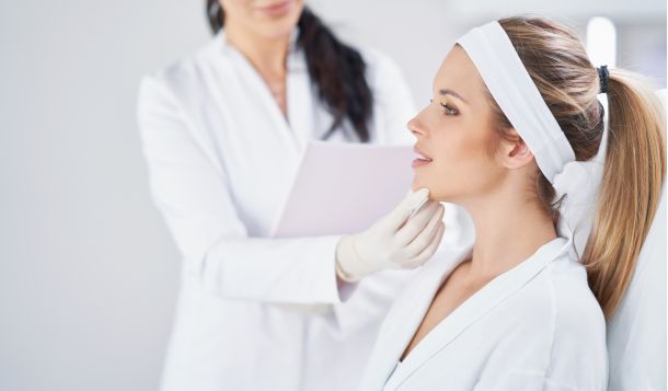 Kosmetologia z elementami wizażu